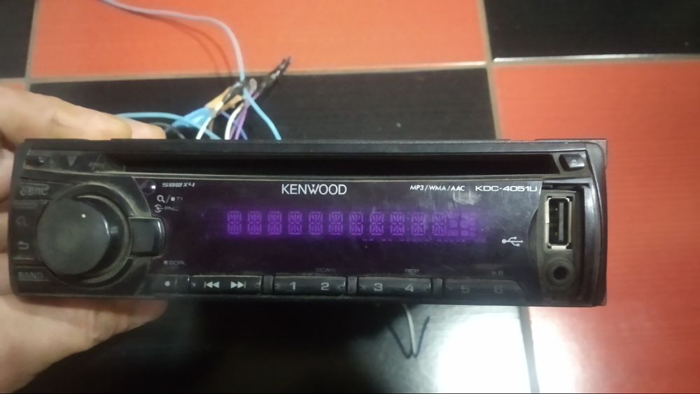 Автомагнитола Kenwood KDC-4051u