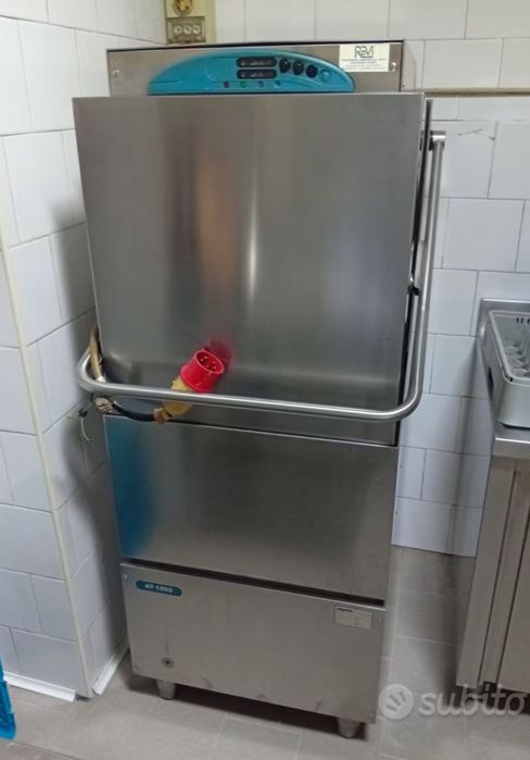 zmywarko wyparzarka kapturowa Aristarco model AP 1000