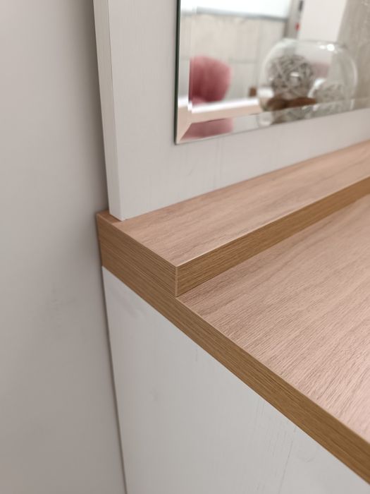 Cómoda branco com espelho