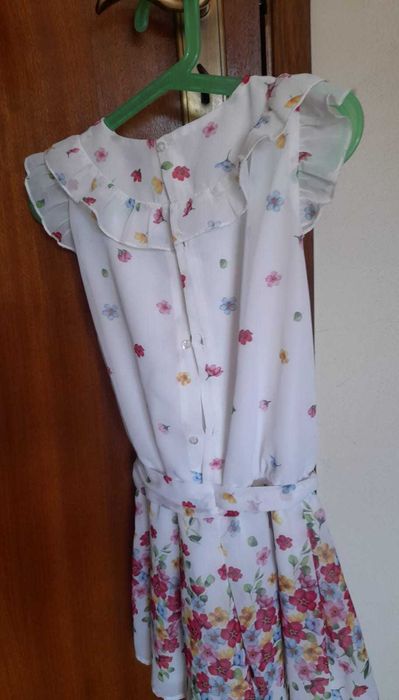Macacao da marca Mayoral, estampado, lindíssimo