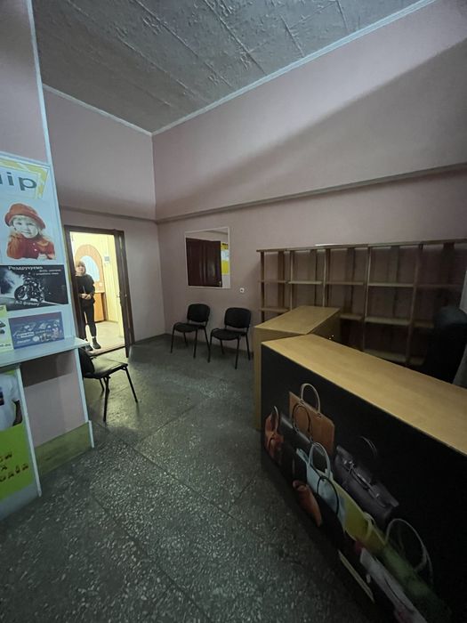 Продаж комерційної нерухомості, Дарницька пл.