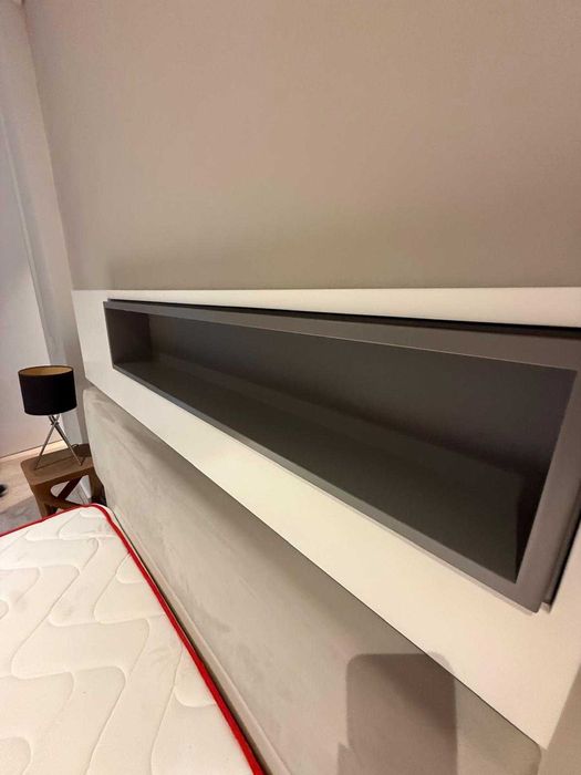 Sommier + Colchão + Cabeceira cama 1,35x2,00 como novos