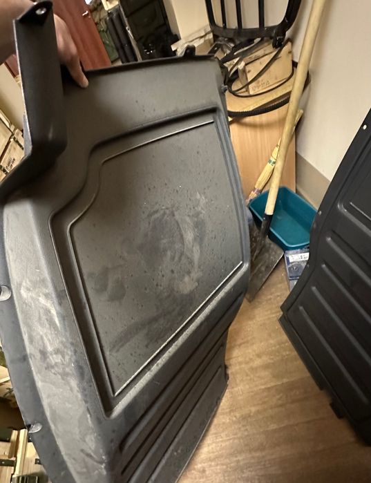 Нова перегородка багажного відділення на Volkswagen Caddy