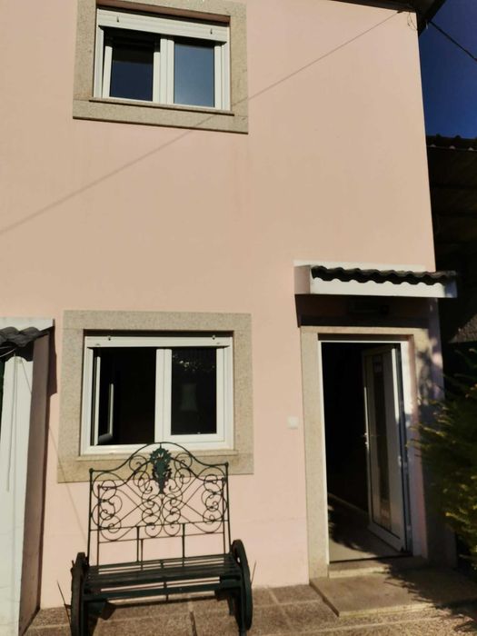 Aluga-se Moradia T2 - Mateus