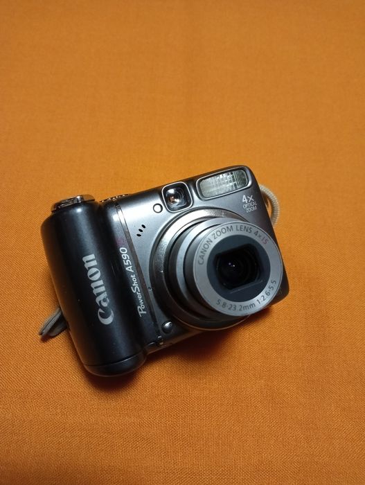 Фотоаппарат Canon PowerShot A590 IS.