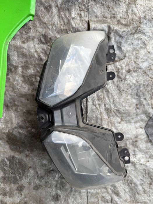Kawasaki Ninja 300 2012 - Lampa, Sety, Kierownica, Siedzenia i Więcej