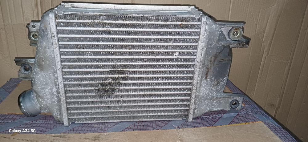 Chłodnica powietrza intercooler subaru outback V 2017r