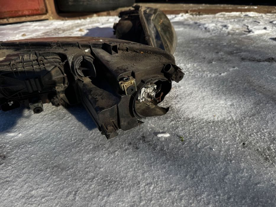 Фари на Mazda 6 GG 2007 року