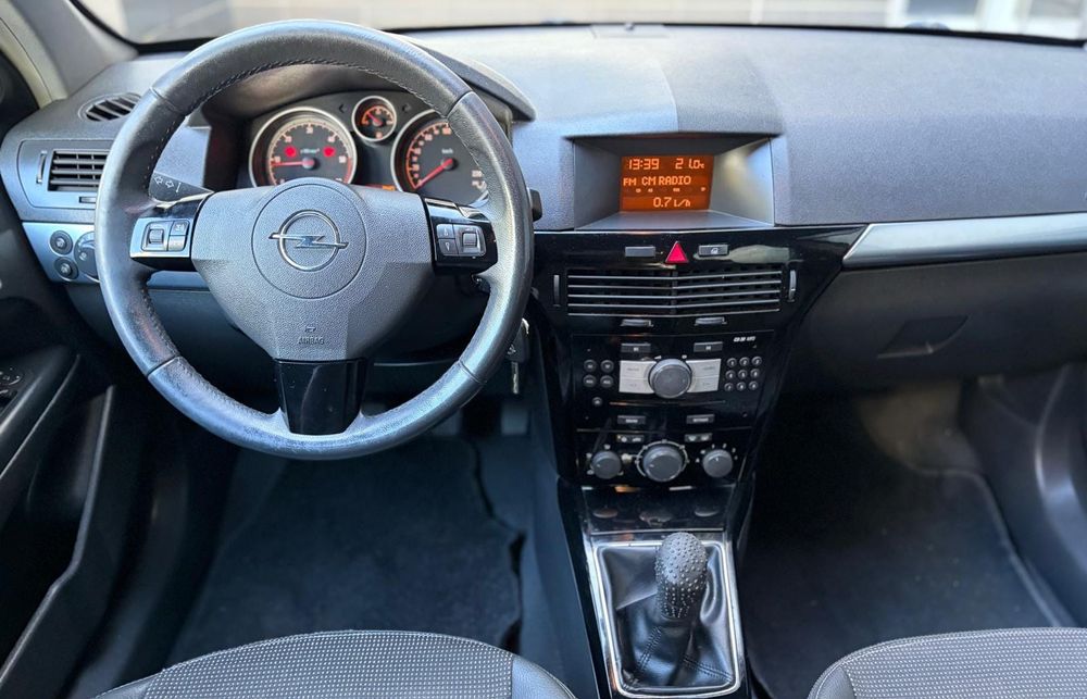 OPEL ASTRA CARAVAN 1.7CDTI ano 2007 Motor ISUZU Versão Cosmo