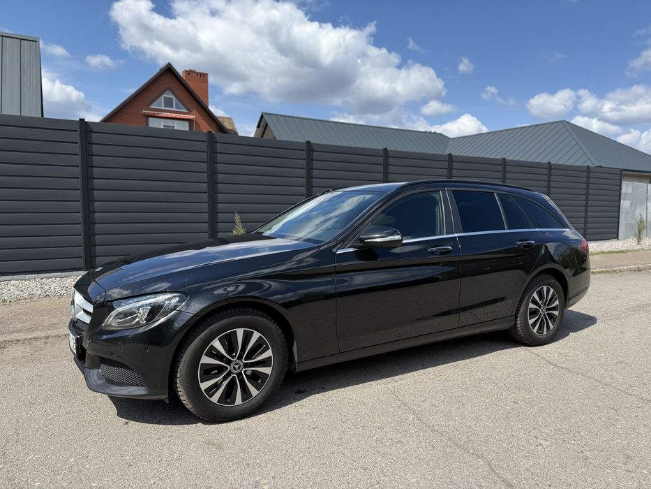 Mercedes-benz C220D как новый