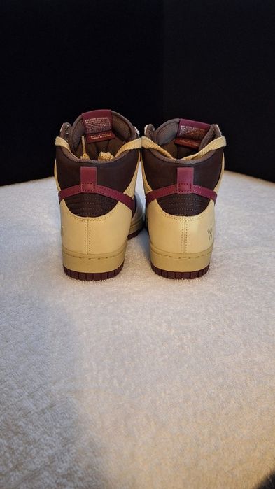Кросівки WMNS NIKE DUNK High 1985 US8.5  eu40 FD0794 700