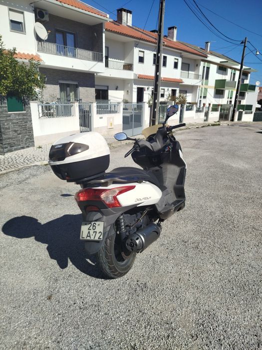 Kymco Downtown 125