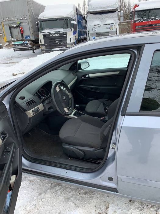Продам Opel Astra H