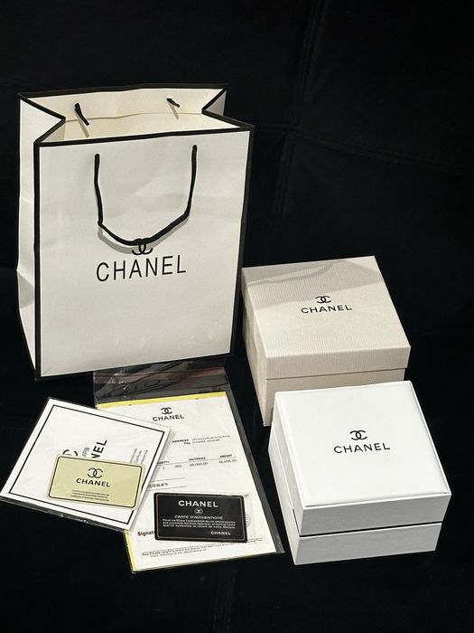 Жіночий годинник Chanel