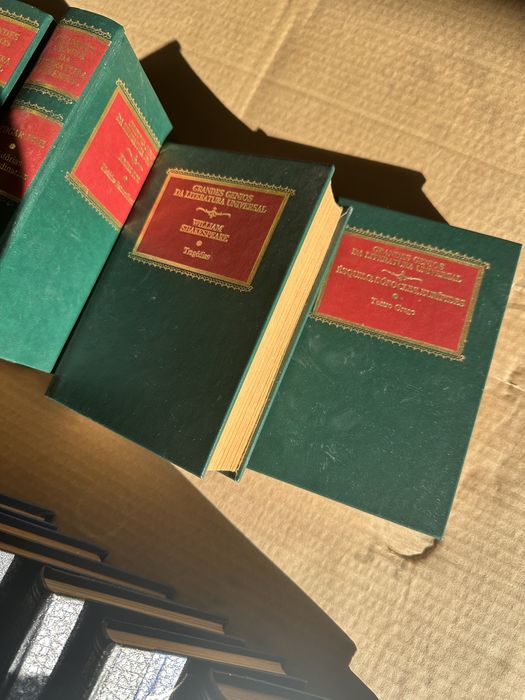 Coleção Grandes Génios da Literatura Universal