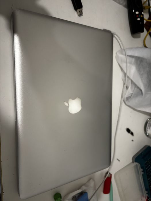MacBook Pro  15” i7