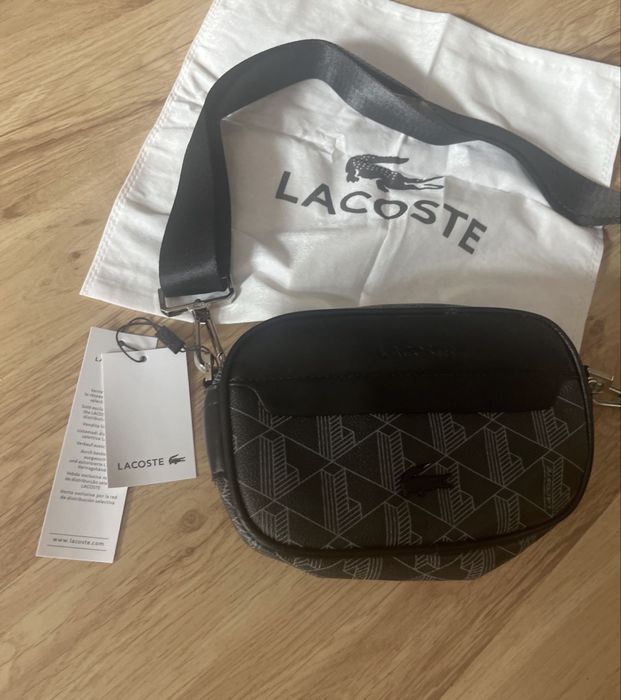 Lacost bagg shoulder