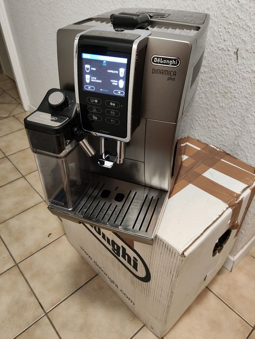 Кавомашина Delonghi Dinamica Plus