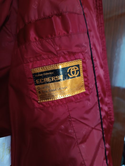 Продам пальто ecaerst