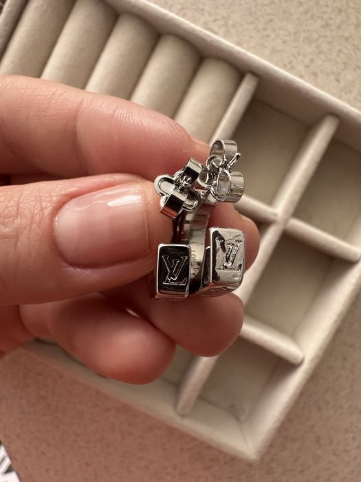 Сережки у стилі Louis Vitton, Cartier, Hermes