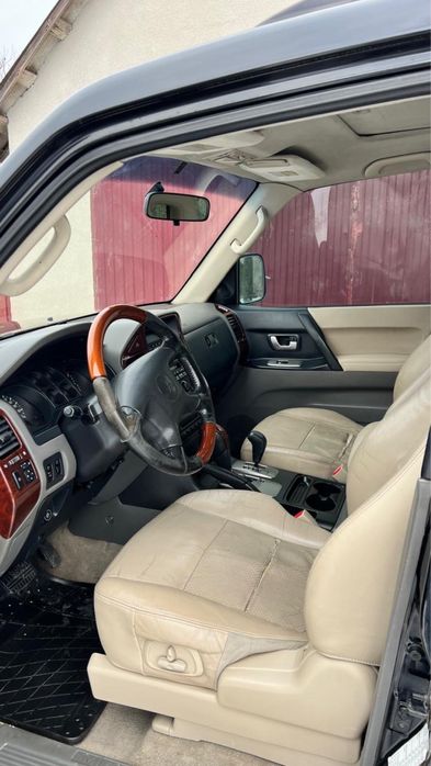 Mitsubishi pajero Wagon 2006