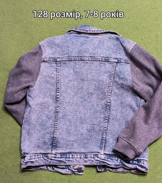 Куртка джинсова для хлопчика 110-128 розмір, 6-8 років. У гарному стан