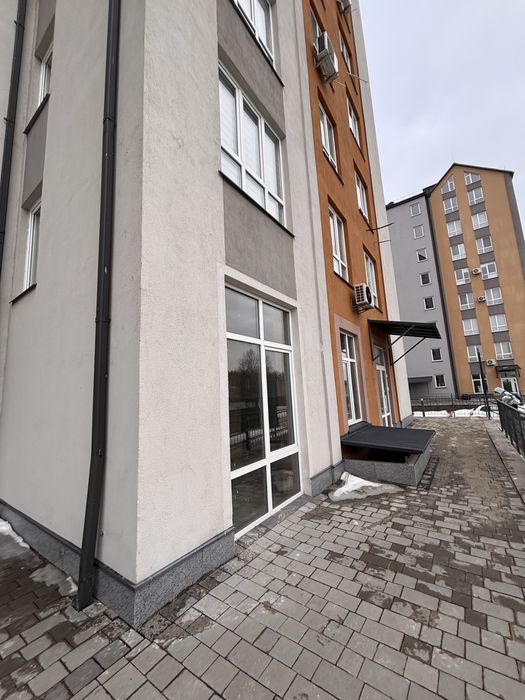 Продам комерційні приміщення від 30 до 118метрів в ЖК Скандія!