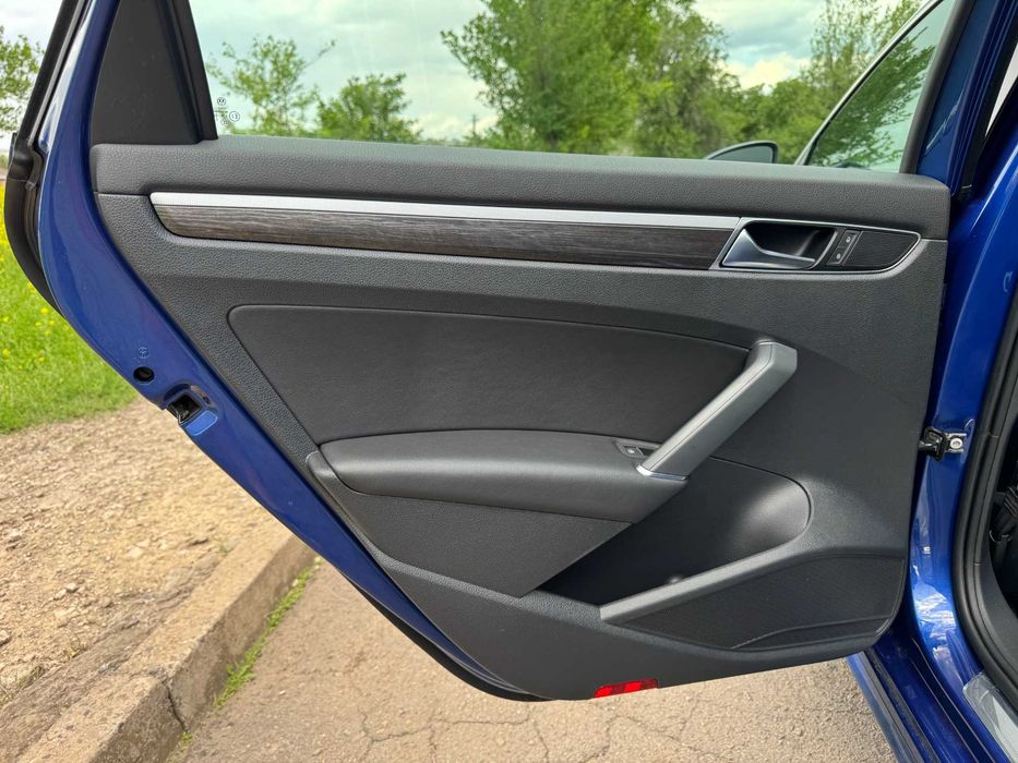 Volkswagen Passat 2017 SEL