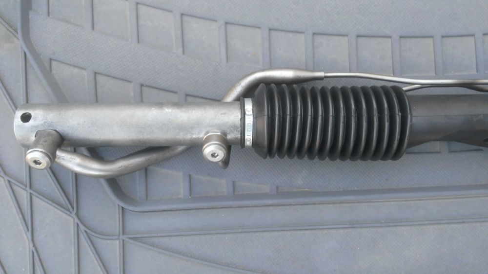 Рульова рейка  Audi 100 (ZF)