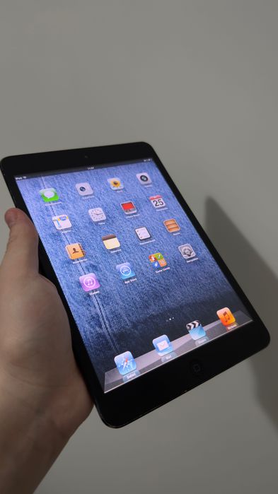 iPad mini 1 | 32GB | iOS 6!