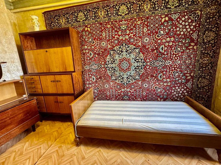 Продам 2 к квартиру у приватному будинку район вул. Польова