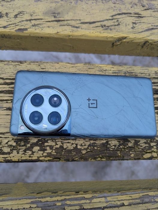 телефон oneplus 16/512 Global
