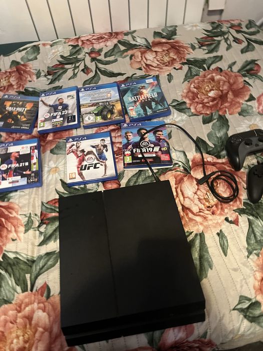 Sprzedam ps 4 z grami