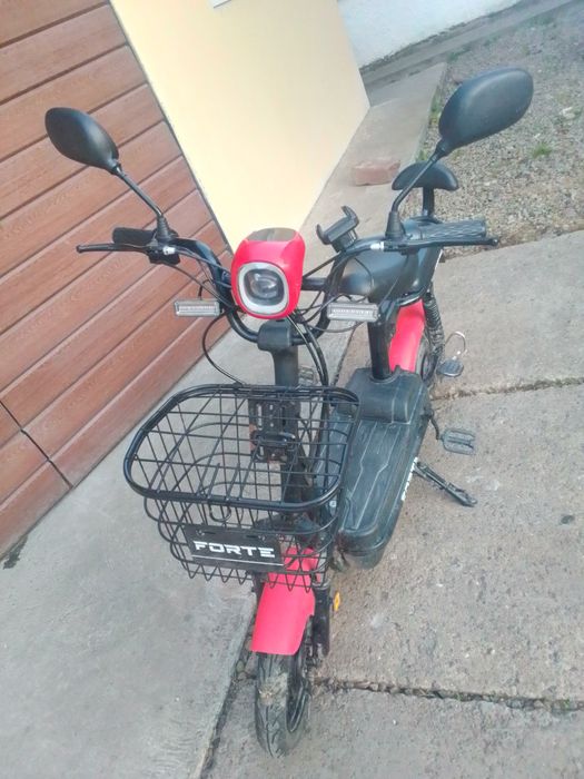 Електроскутер Forte