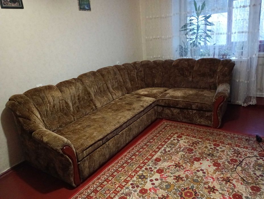 Угловой диван, 2м.×3м.