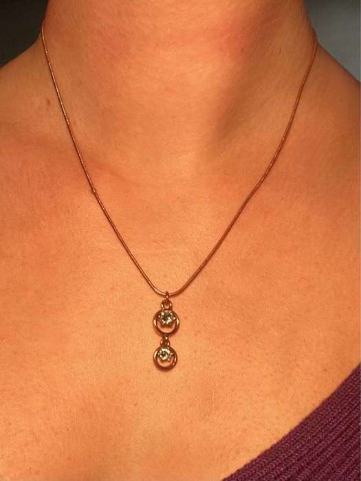 Miedziana zawieszka Yves Rocher