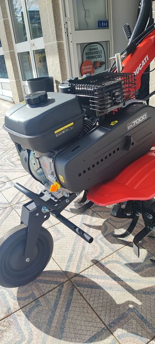 Motoenxada Ducati 7cv