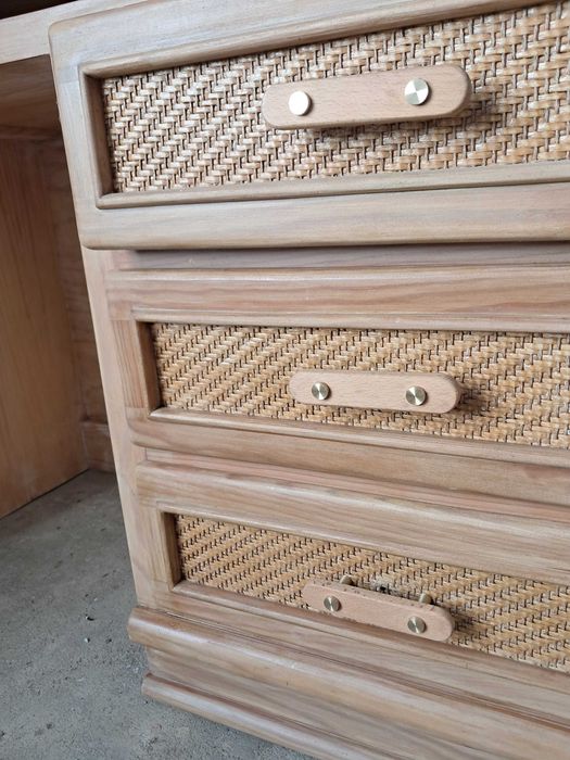 Secretária, mesa maquilhagem, armario WC em palhinha