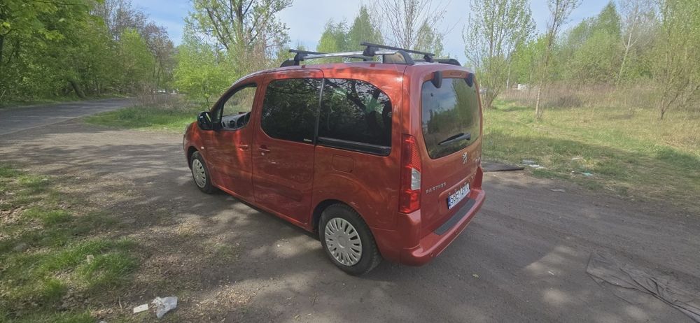 Peugeot Partner  2010r  1.6 benzyna  + Gaz