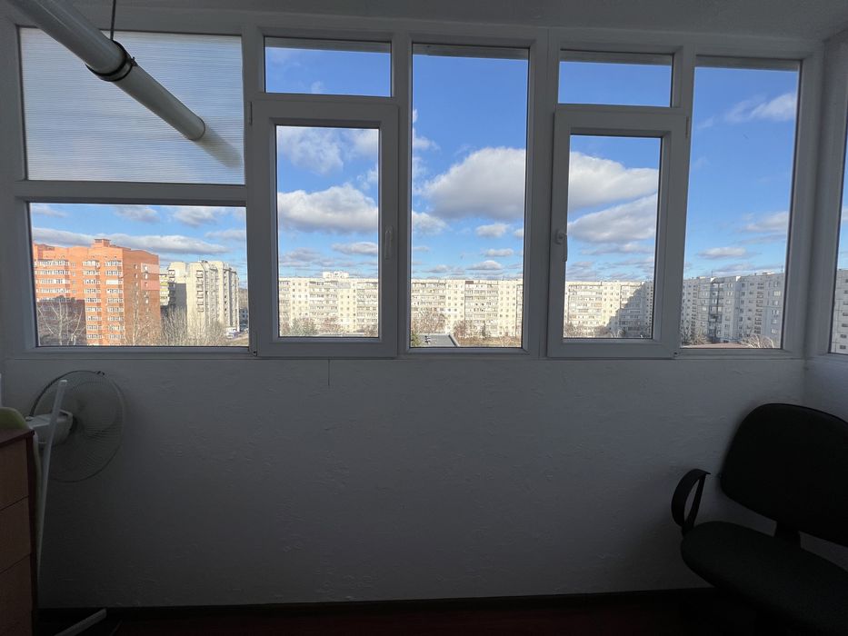 Посуточно возле ТРЦ Лавина