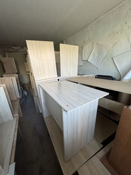 Продам офісні столи 100х60см