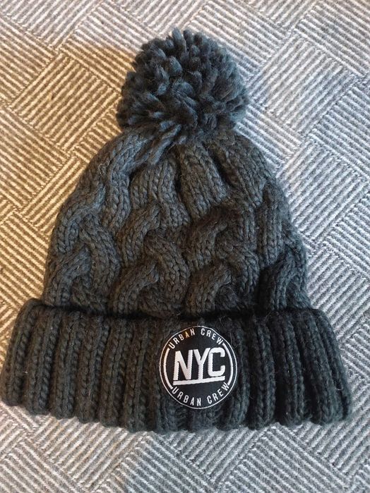 Тепла чоловіча шапка вязанная зимняя шапка