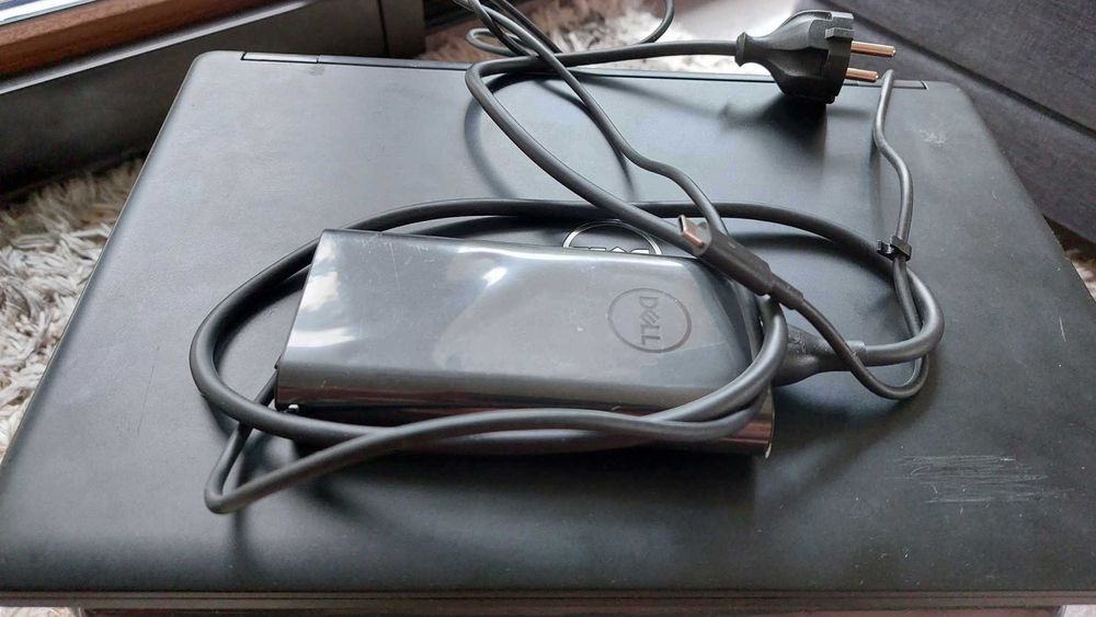 LAPTOP DELL Latitude 5480