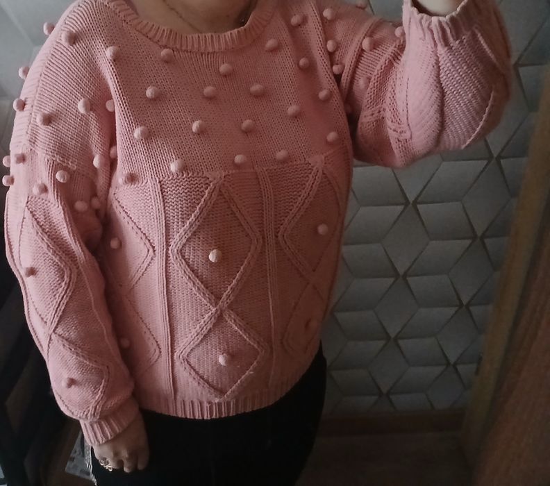 Różowy Sweterek Pomponiki S