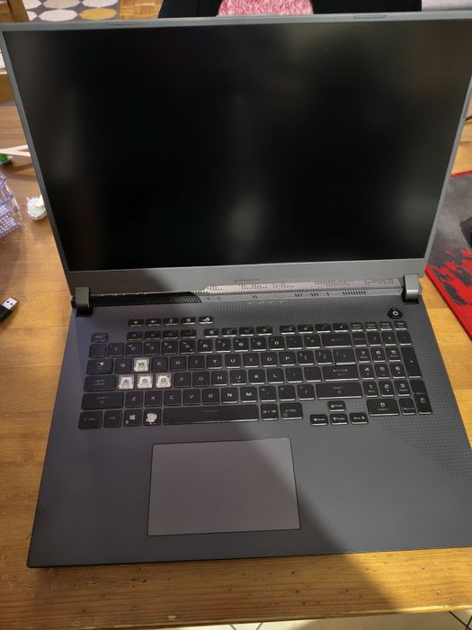 ROG STRIX G17 R7-5800H/32GB/1TB/WIN11/3060/144hz  gwarancja do 03.27!