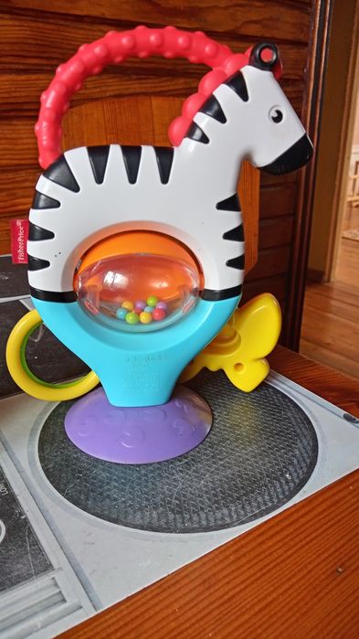 Fisher Price- grzechotki i gryzaki