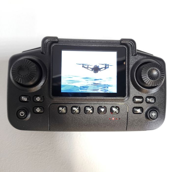 Дрон з камерою в захистом лопастей, з екраном