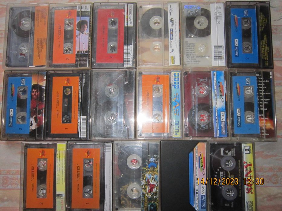 Аудіокасети,СД,платівка з записом М. Джексона та інших поп-виконавців