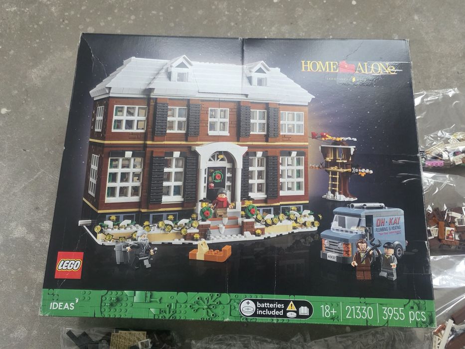 LEGO 21330 Ideas Kevin Sam w Domu