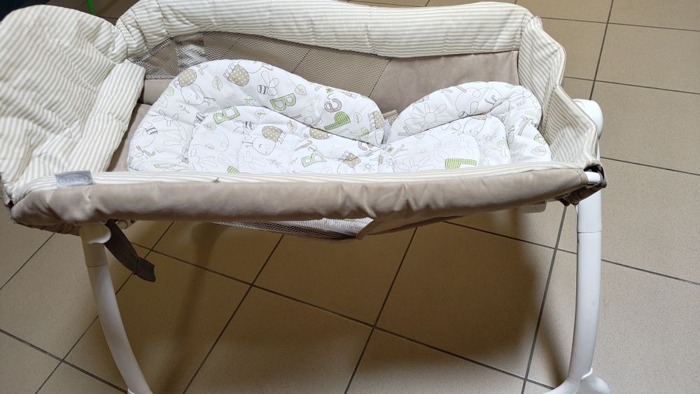 Kołyska z funkcją wibracji